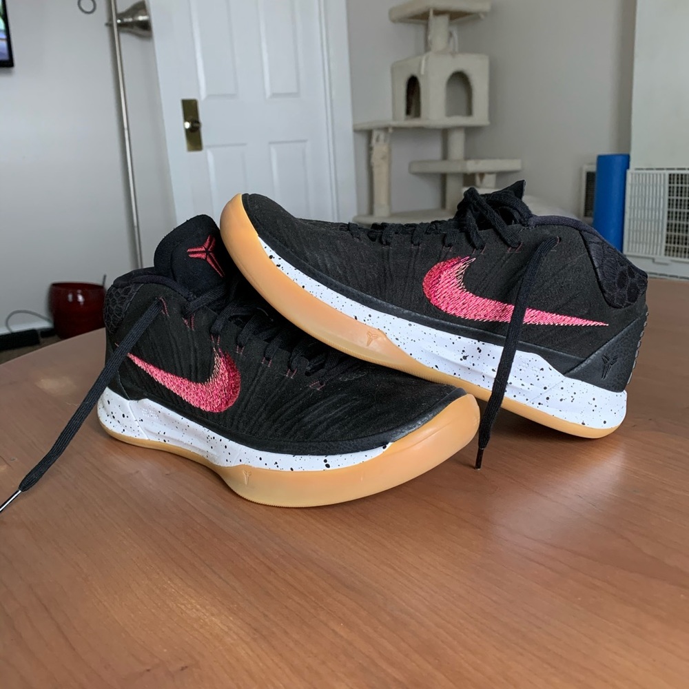 Nike basketball shoes Kobe